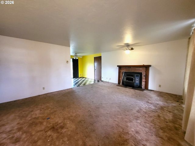 4498 MARCUM Ln, Eugene, OR 97402