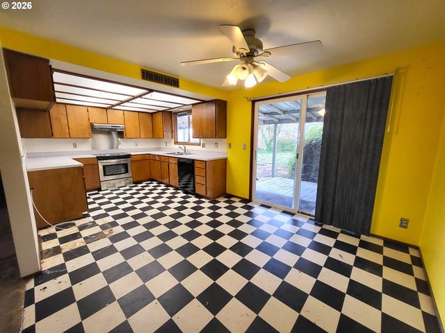 4498 MARCUM Ln, Eugene, OR 97402