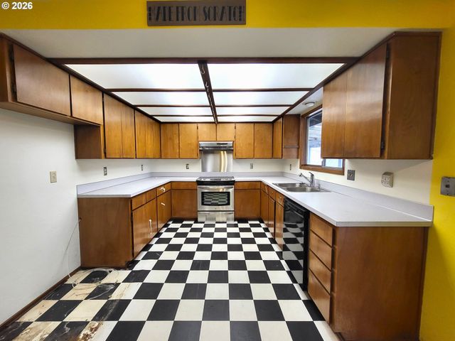 4498 MARCUM Ln, Eugene, OR 97402