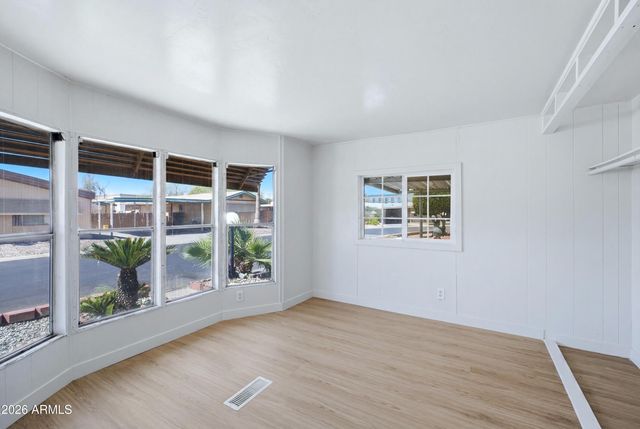10951 N 91ST Avenue 148, Peoria, AZ 85345