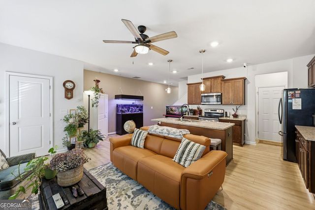 3642 Abbey Way, Gainesville, GA 30507
