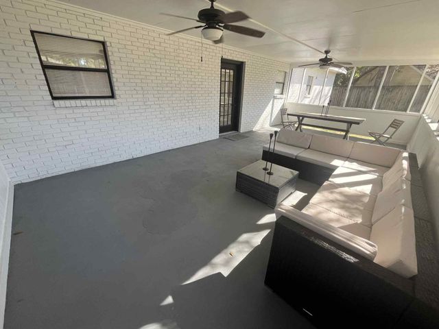 411 Whispering Pines, Hattiesburg, MS 39402