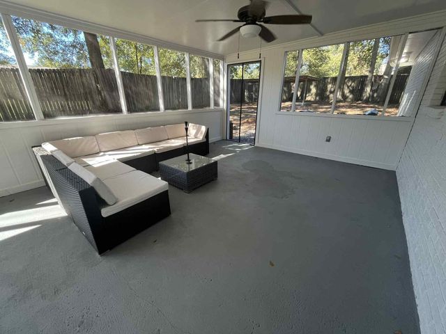 411 Whispering Pines, Hattiesburg, MS 39402