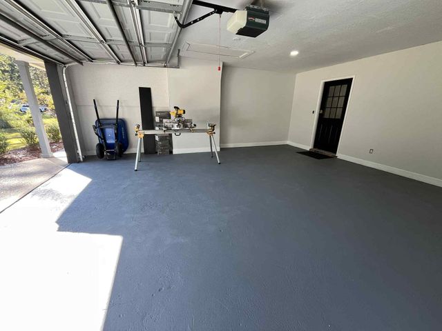 411 Whispering Pines, Hattiesburg, MS 39402