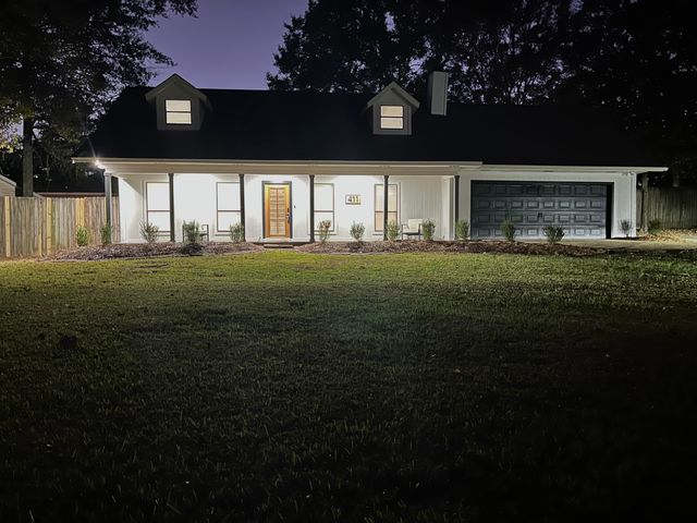 411 Whispering Pines, Hattiesburg, MS 39402