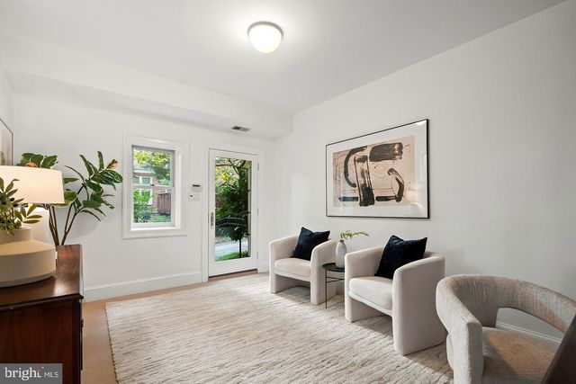 4753 RESERVOIR RD NW, Washington, DC 20007