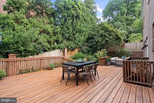 4753 RESERVOIR RD NW, Washington, DC 20007
