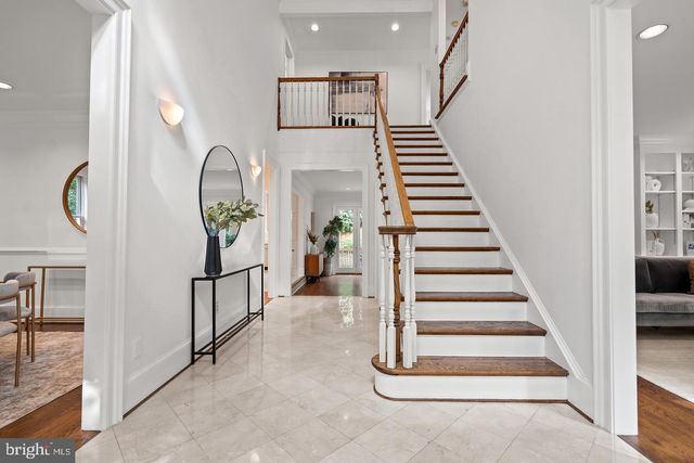 4753 RESERVOIR RD NW, Washington, DC 20007