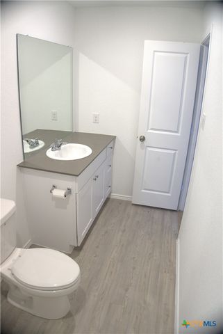 809 Riviera Court, Seguin, TX 78155