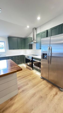 4598 Cottageville Highway, Round O, SC 29474