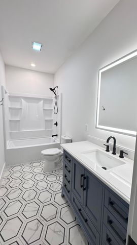 4598 Cottageville Highway, Round O, SC 29474