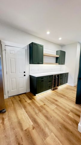 4598 Cottageville Highway, Round O, SC 29474