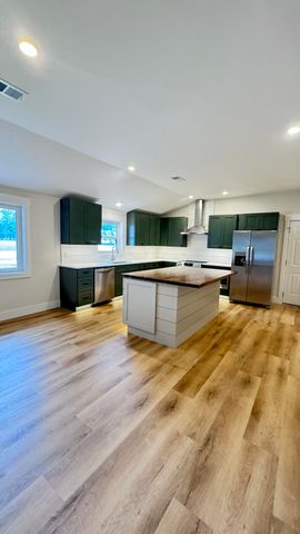 4598 Cottageville Highway, Round O, SC 29474