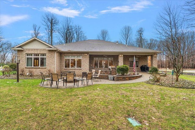 2666 Heritage Way, Stevensville, MI 49127