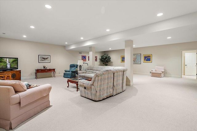 2666 Heritage Way, Stevensville, MI 49127