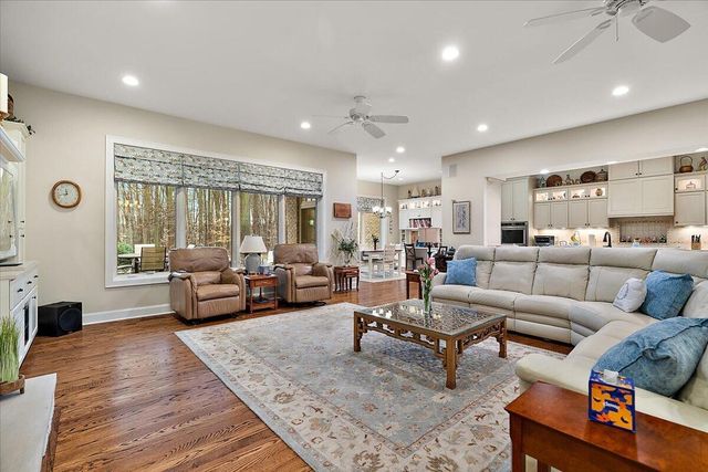 2666 Heritage Way, Stevensville, MI 49127