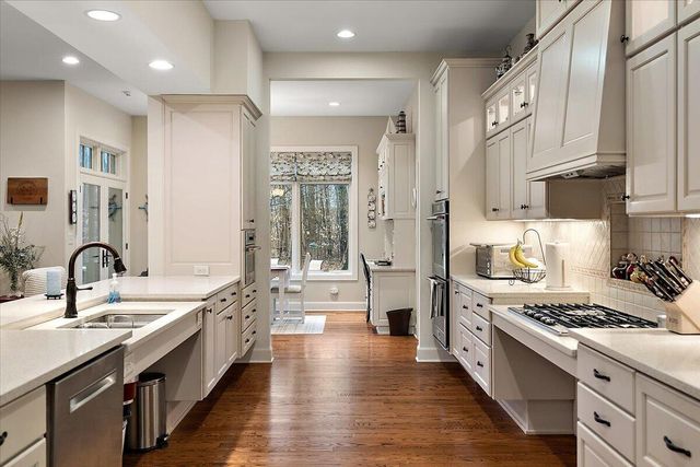 2666 Heritage Way, Stevensville, MI 49127