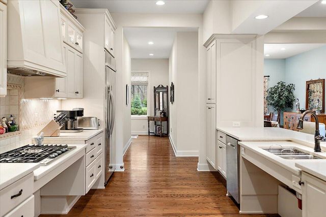 2666 Heritage Way, Stevensville, MI 49127