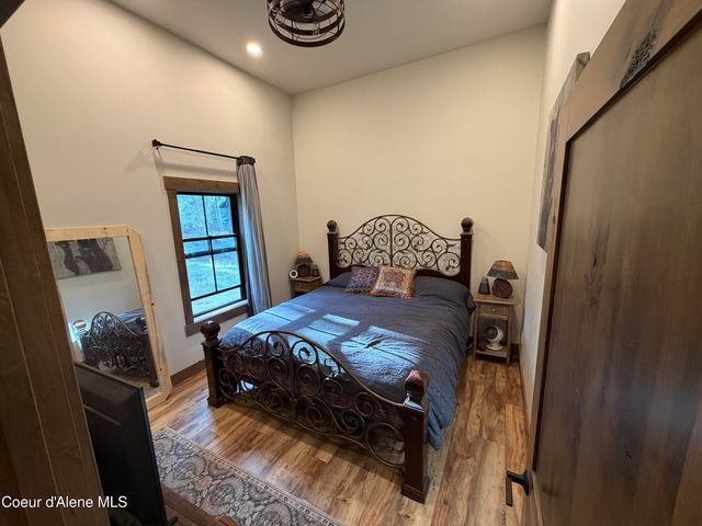 3667 Upper Gold Creek Rd, Sandpoint, ID 83864