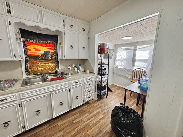 720 S 11th Street, Slaton, TX 79364