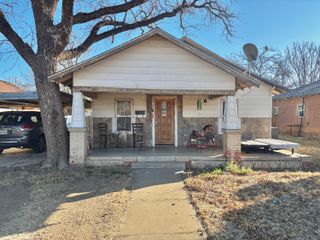720 S 11th Street, Slaton, TX 79364