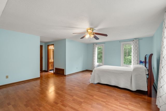 76 Ellisville Green, Plymouth, MA 02360