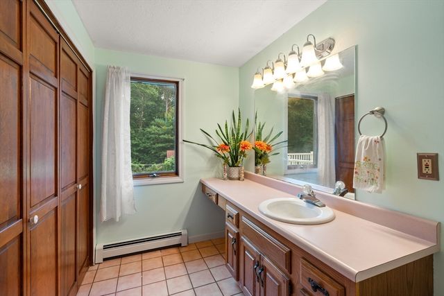 76 Ellisville Green, Plymouth, MA 02360