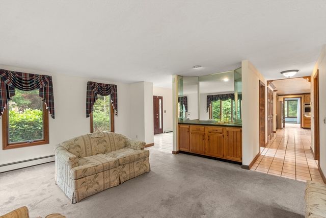 76 Ellisville Green, Plymouth, MA 02360