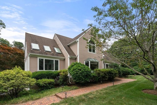 76 Ellisville Green, Plymouth, MA 02360