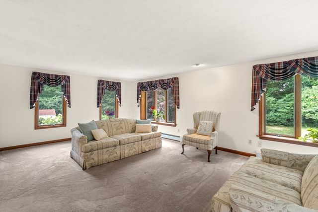 76 Ellisville Green, Plymouth, MA 02360
