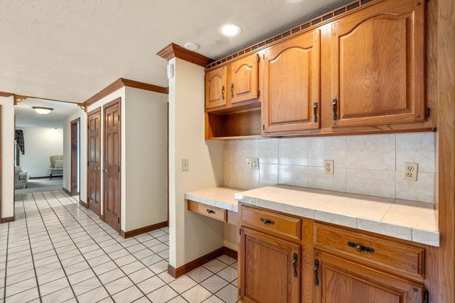 76 Ellisville Green, Plymouth, MA 02360