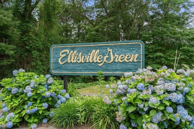76 Ellisville Green, Plymouth, MA 02360