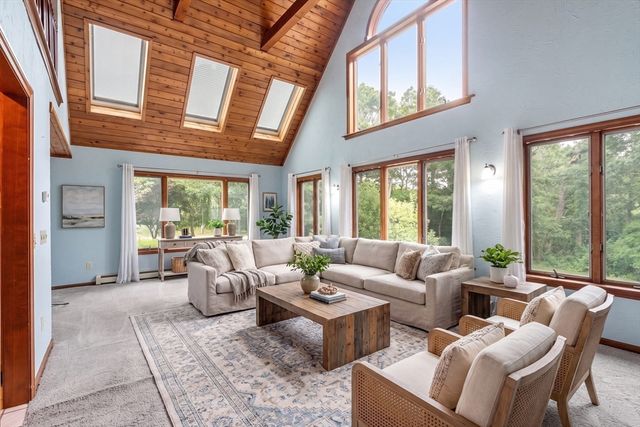 76 Ellisville Green, Plymouth, MA 02360