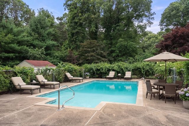 76 Ellisville Green, Plymouth, MA 02360
