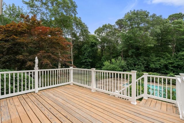 76 Ellisville Green, Plymouth, MA 02360