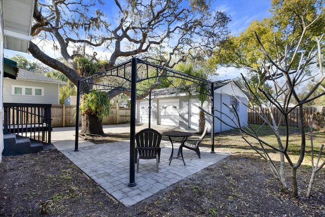 1414 E PARIS STREET, Tampa, FL 33604