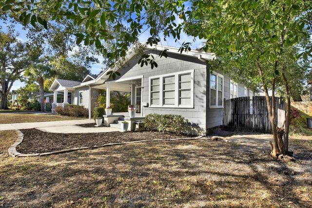 1414 E PARIS STREET, Tampa, FL 33604