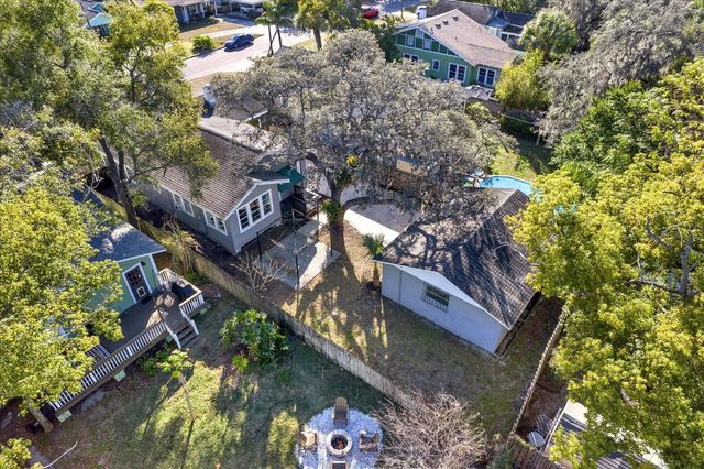 1414 E PARIS STREET, Tampa, FL 33604