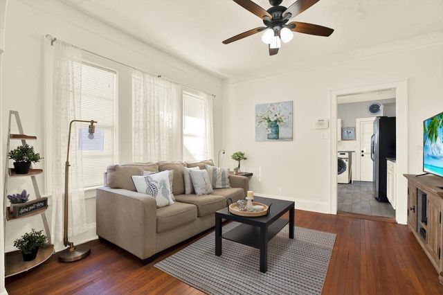 1414 E PARIS STREET, Tampa, FL 33604