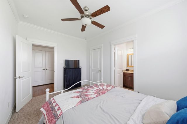 214 W 28th Street, Houston, TX 77008