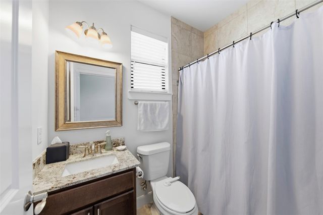 214 W 28th Street, Houston, TX 77008