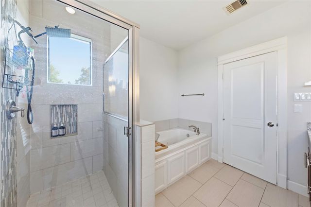 214 W 28th Street, Houston, TX 77008