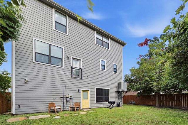 214 W 28th Street, Houston, TX 77008