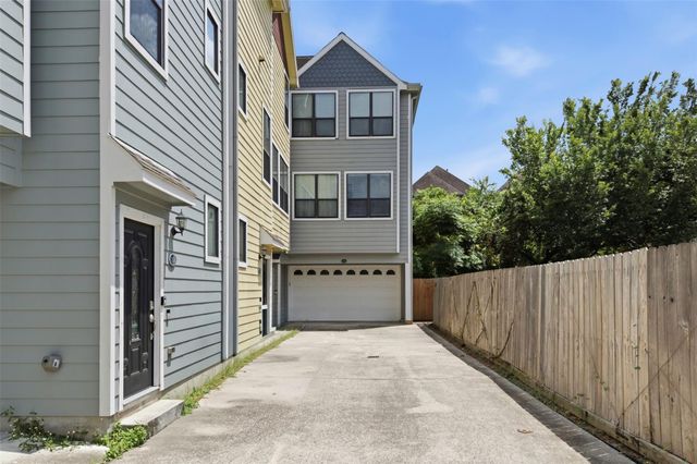 214 W 28th Street, Houston, TX 77008