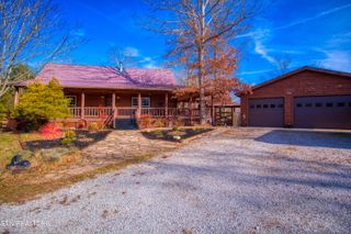 250 Briar Point Rd, Allardt, TN 38504