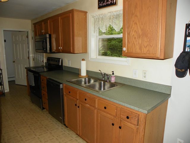 137 Durrell Road, Tamworth, NH 03886