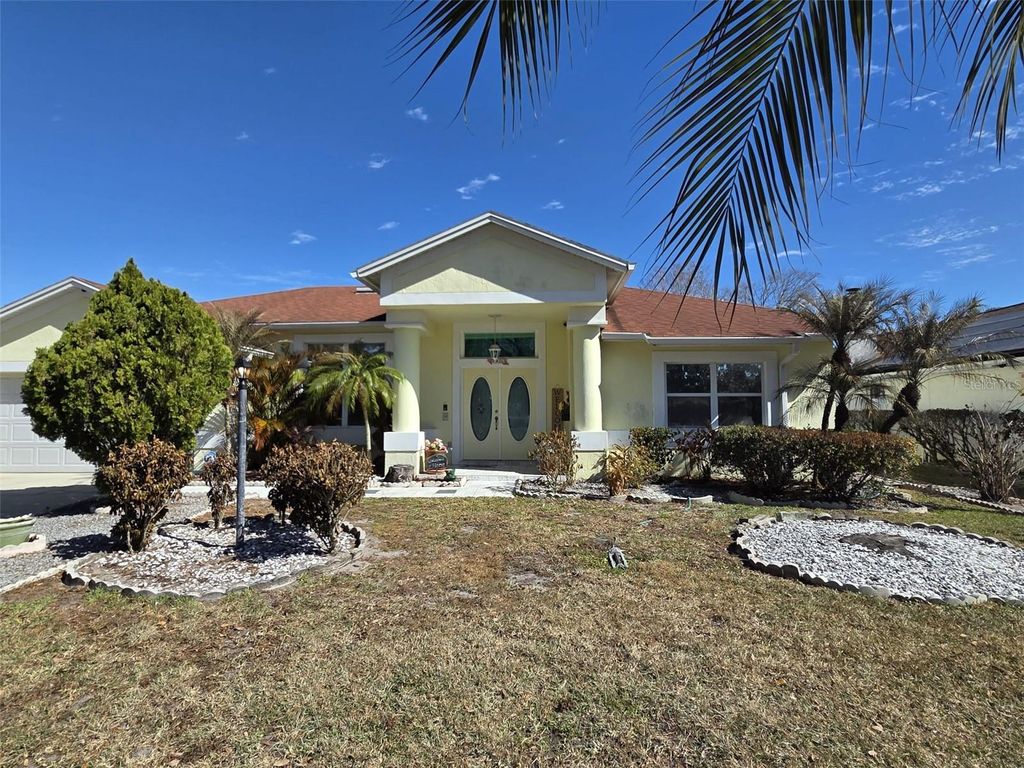 Image 1 of property listing at 1011 CALIFORNIA CREEK DRIVE, Oviedo, FL 32765