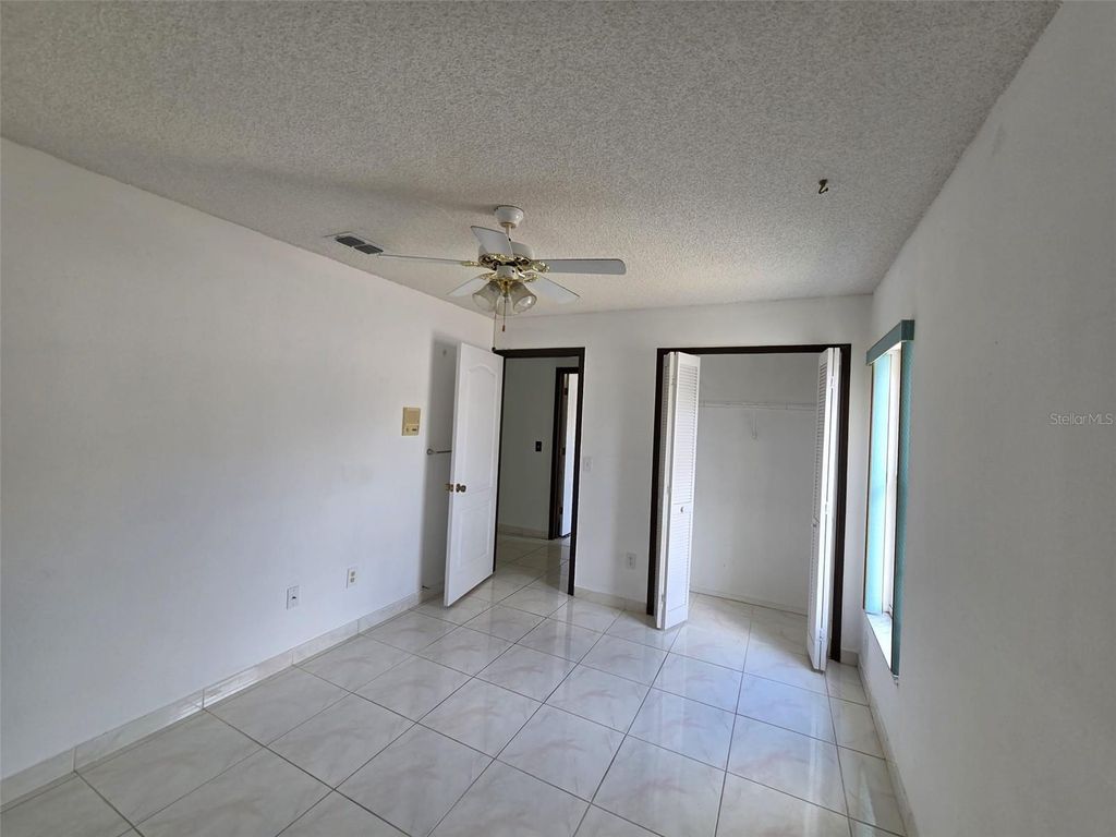 Image 17 of property listing at 1011 CALIFORNIA CREEK DRIVE, Oviedo, FL 32765