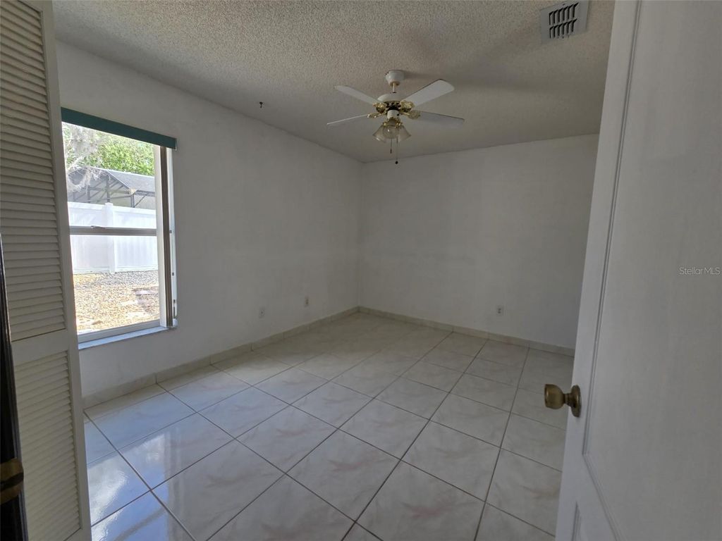 Image 19 of property listing at 1011 CALIFORNIA CREEK DRIVE, Oviedo, FL 32765