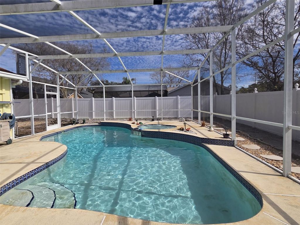 Image 27 of property listing at 1011 CALIFORNIA CREEK DRIVE, Oviedo, FL 32765